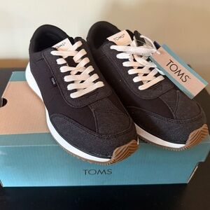 TOMS Women’s Charcoal and White Sneakers